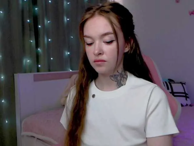 lollavibes – webcam model profile photo Image 3