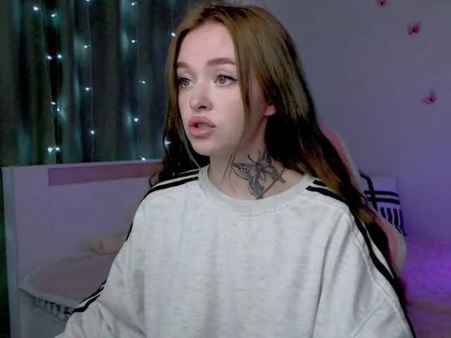 lollavibes – webcam model profile photo Image 4