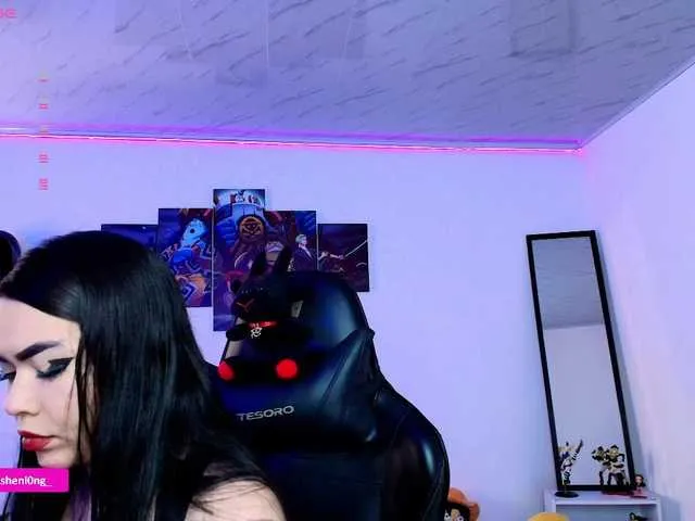 TenderLora – webcam model profile photo Image 2