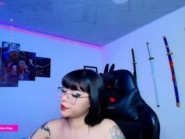 TenderLora – webcam model profile photo Image 3