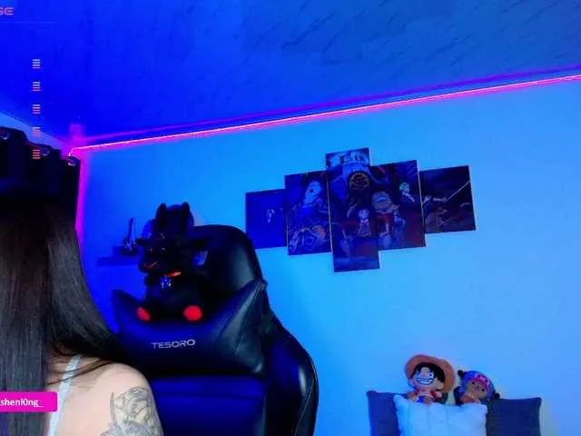 TenderLora – webcam model profile photo Image 6