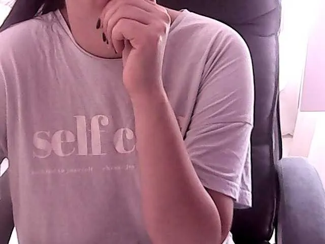 SelennaMoon – webcam model profile photo Image 7