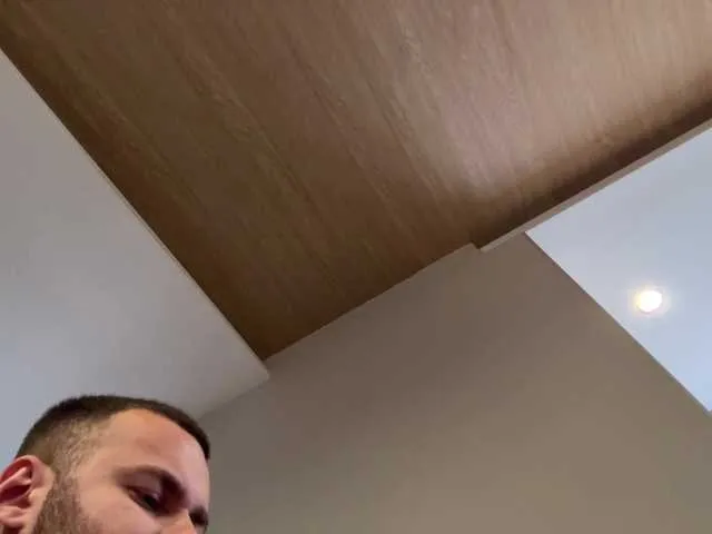 BlondeHott – webcam model profile photo Image 18