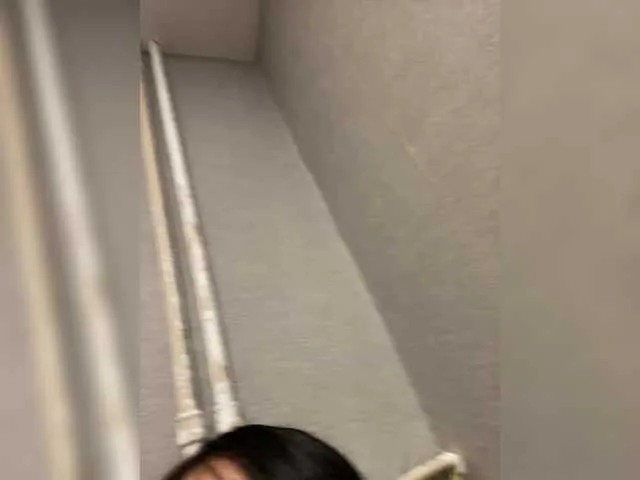 SelennaMoon – webcam model profile photo Image 5