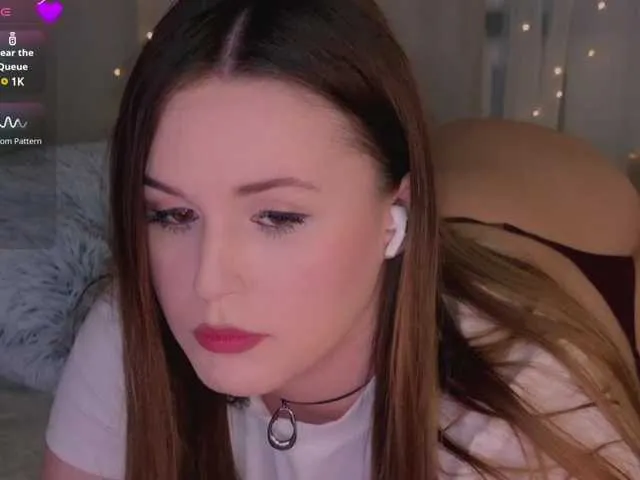 BlondeScarlettx – webcam model profile photo Image 2