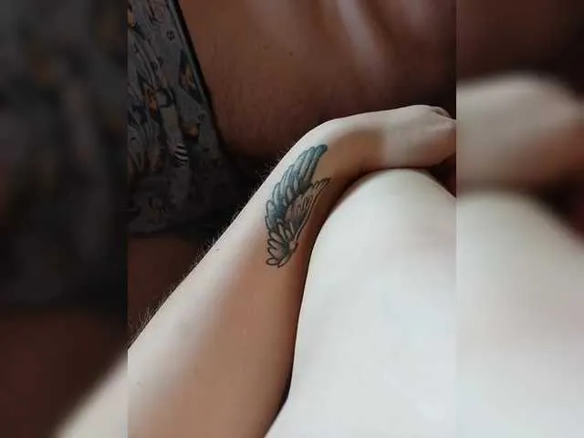 KrissyQueen – webcam model profile photo Image 14