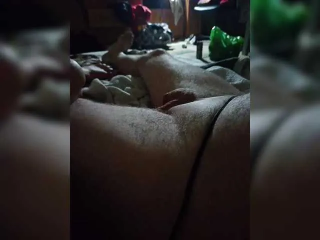 KrissyQueen – webcam model profile photo Image 16