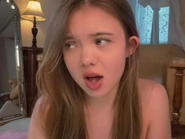 maevebanks – webcam model profile photo Image 6