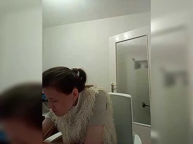 TyleneBuck – webcam model profile photo Image 11