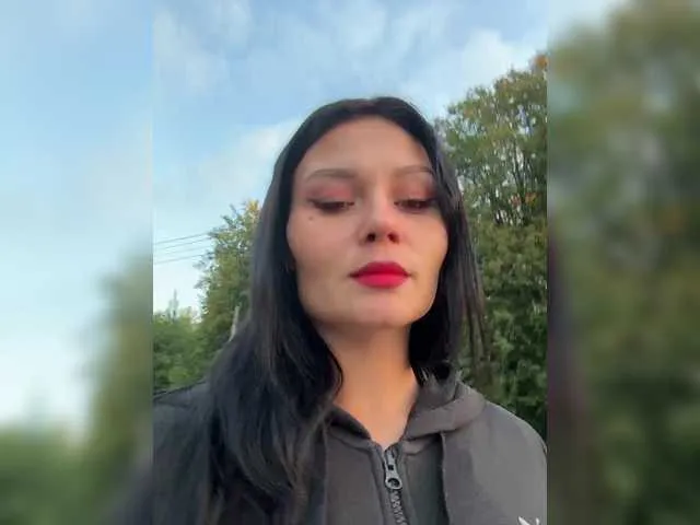 Paratrax – webcam model profile photo Image 12