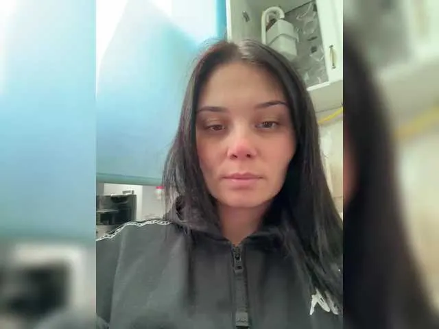 Paratrax – webcam model profile photo Image 19