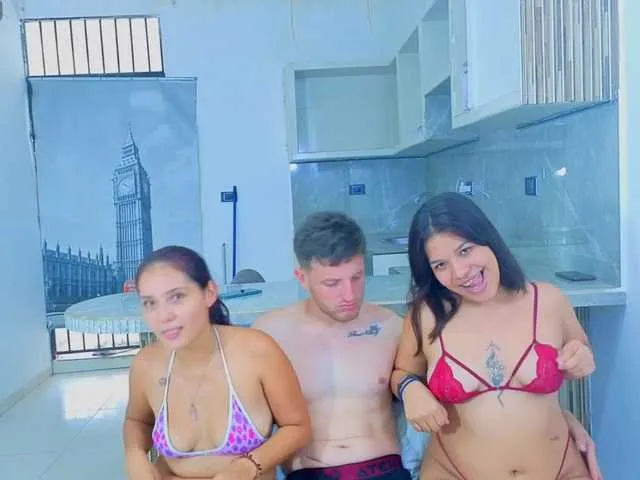 Libely – webcam model profile photo Image 2