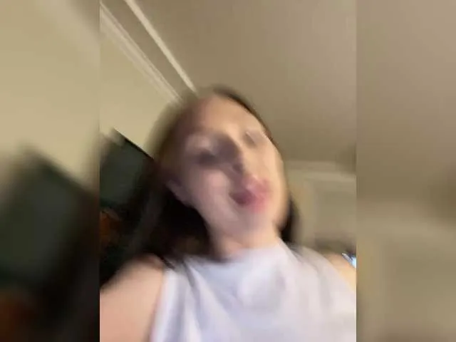 zarinabetifull – webcam model profile photo Image 2