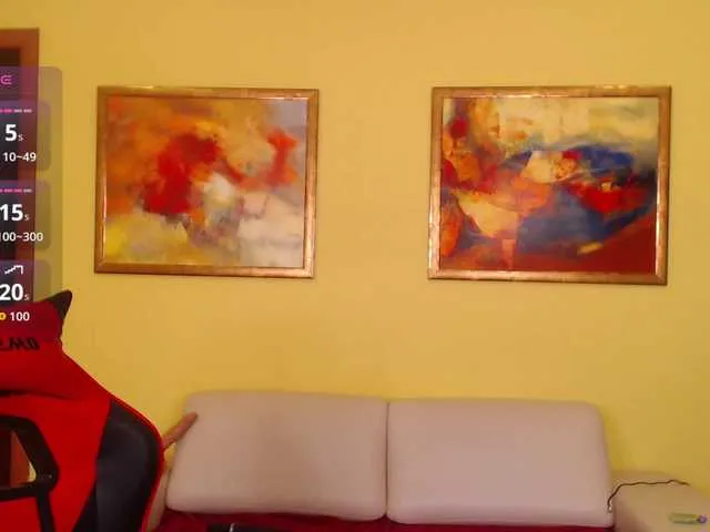 LoraDevine – webcam model profile photo Image 10