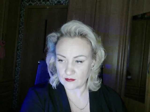 Hanna_Blondee – webcam model profile photo Image 12