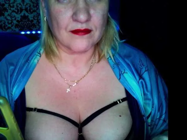 Hanna_Blondee – webcam model profile photo Image 2