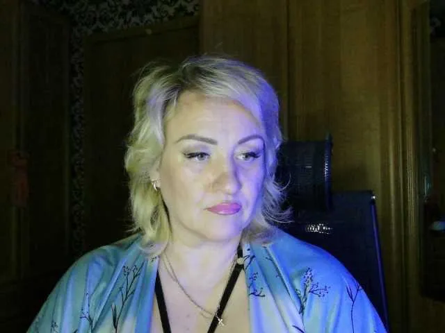 Hanna_Blondee – webcam model profile photo Image 7