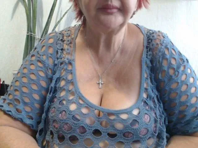 LoraDevine – webcam model profile photo Image 11