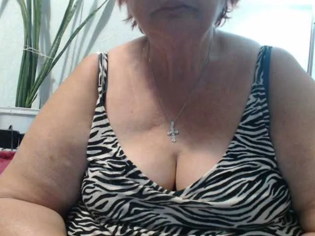 LoraDevine – webcam model profile photo Image 14