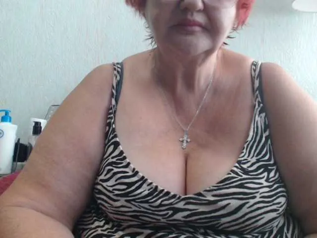 LoraDevine – webcam model profile photo Image 9