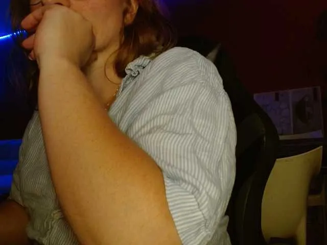 BlondeHott – webcam model profile photo Image 7