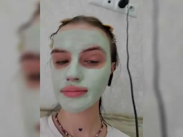 MarilynRainbow – webcam model profile photo Image 12