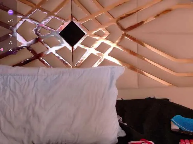 blondeangel_4u2 – webcam model profile photo Image 18