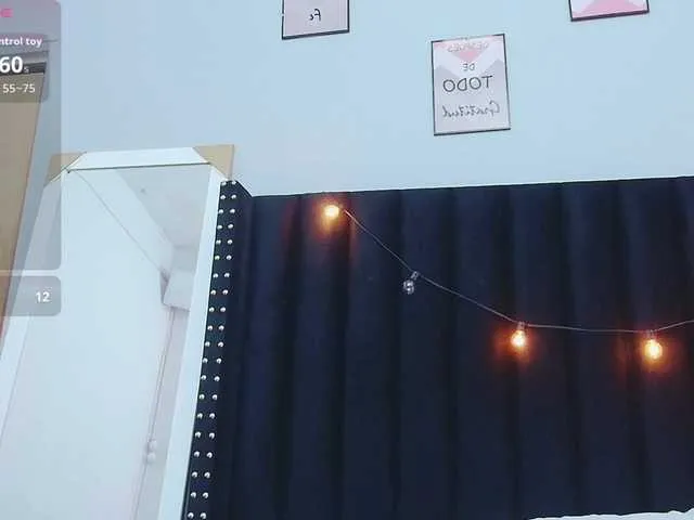 blondeangel_4u2 – webcam model profile photo Image 7