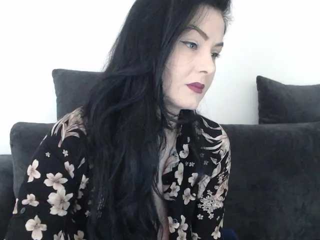 SofiaSins – webcam model profile photo Image 7