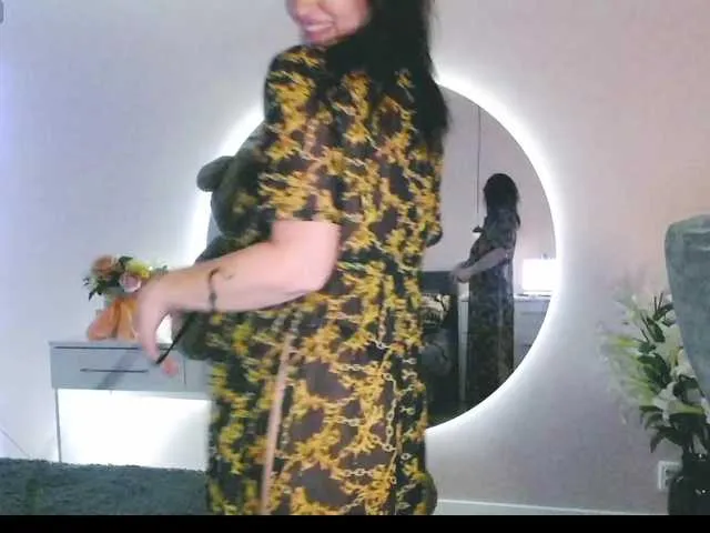 British_EmJess – webcam model profile photo Image 5