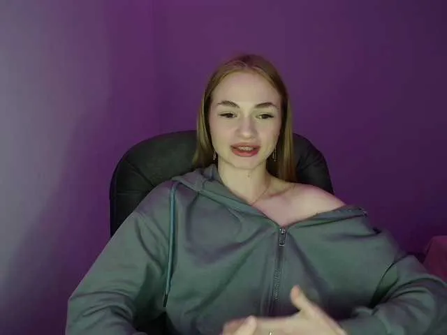 HEYBANANA – webcam model profile photo Image 6