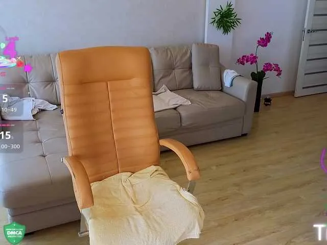 British_EmJess – webcam model profile photo Image 8