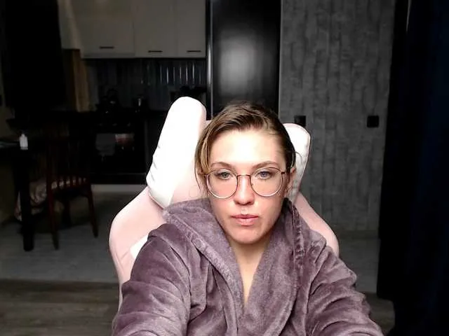 SusyBlair – webcam model profile photo Image 19