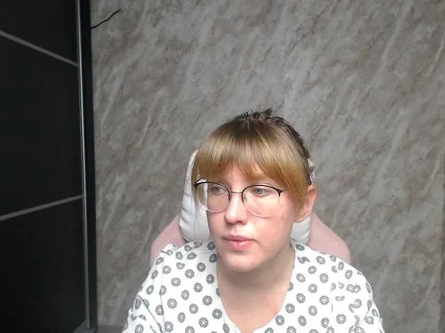 SusyBlair – webcam model profile photo Image 5