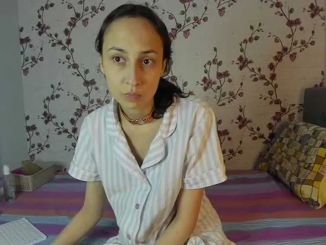 Loli_Belle – webcam model profile photo Image 18