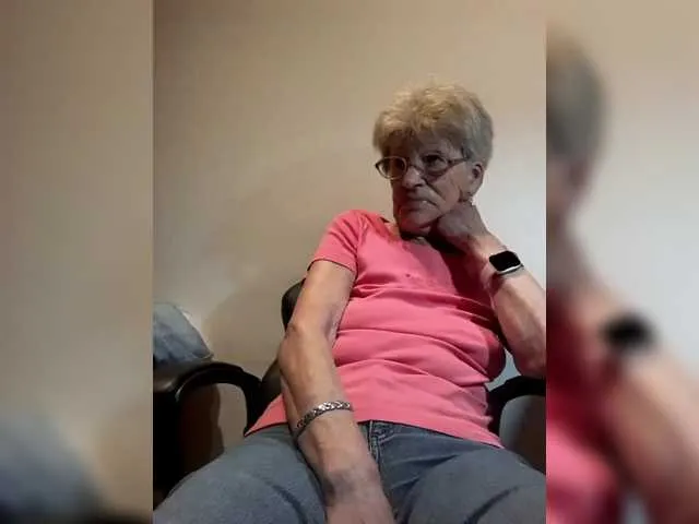 Blondebrookex – webcam model profile photo Image 18