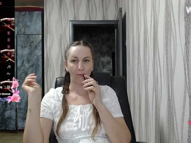 SusyBlair – webcam model profile photo Image 16