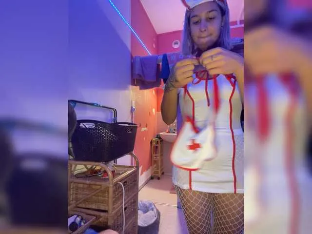 blondeambitionnn – webcam model profile photo Image 14