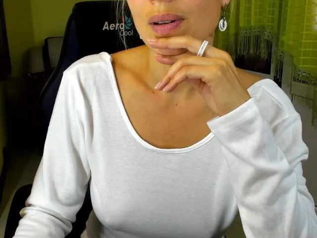 LannaGracesX – webcam model profile photo Image 19