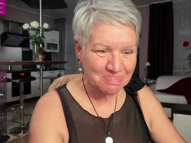 roxana-brooks – webcam model profile photo