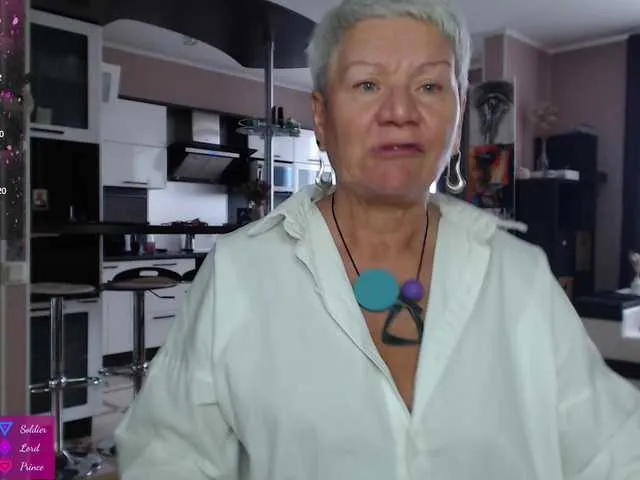 Silviyaa – webcam model profile photo Image 12