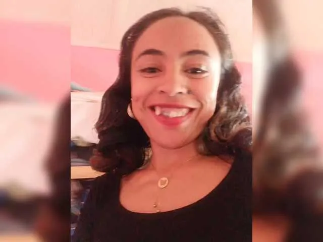 BabeBeth40 – webcam model profile photo Image 12