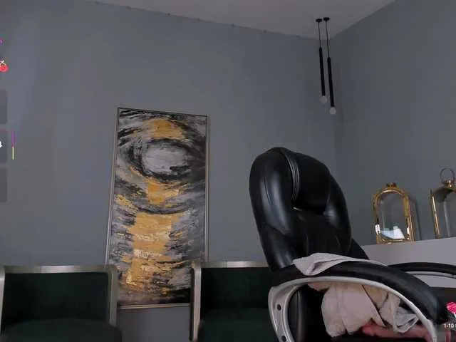 KarinaKokhana – webcam model profile photo Image 5