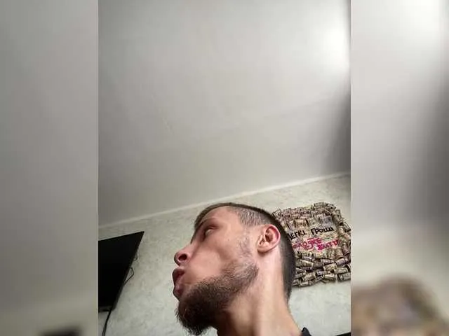 Hotforunow – webcam model profile photo Image 7