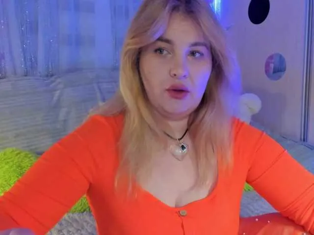 blondeambitionnn – webcam model profile photo Image 2