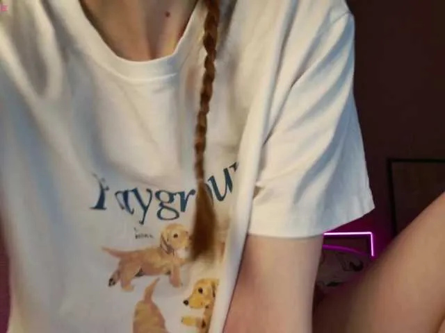 TyleneBuck – webcam model profile photo Image 3