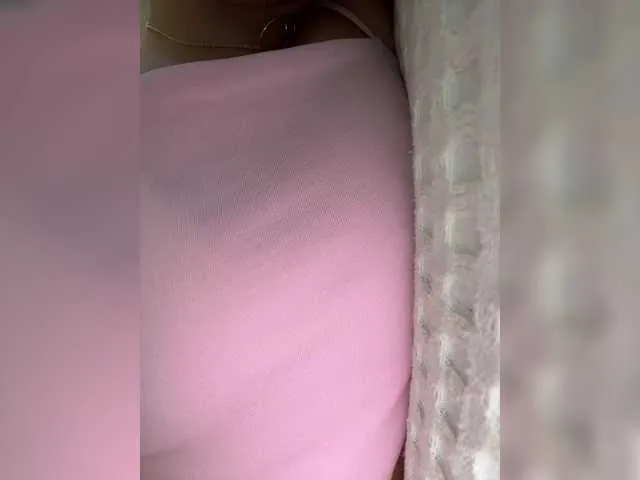 Hotforunow – webcam model profile photo Image 5