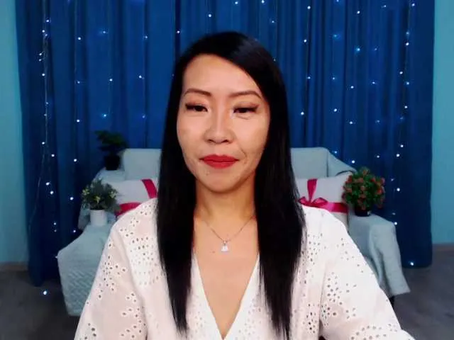 ANGELALADI – webcam model profile photo Image 17