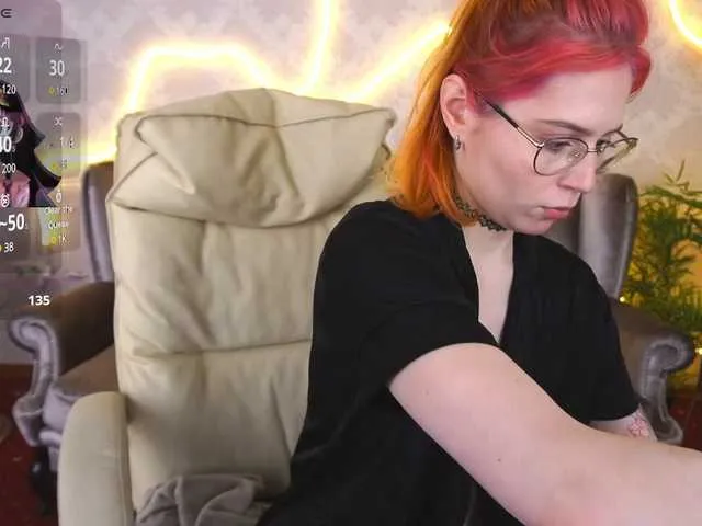 BlondeScarlettx – webcam model profile photo Image 2