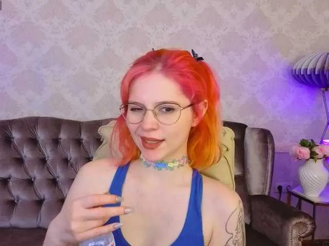 BlondeScarlettx – webcam model profile photo Image 6